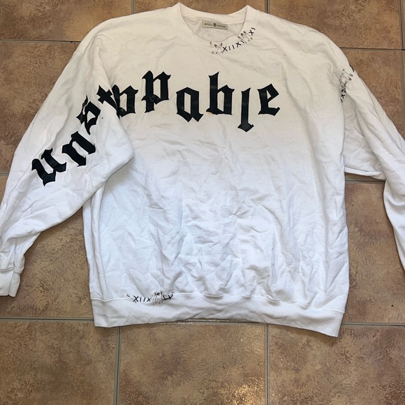 Skullhouse designs unstoppable crew neck with stains - Picture 1 of 2